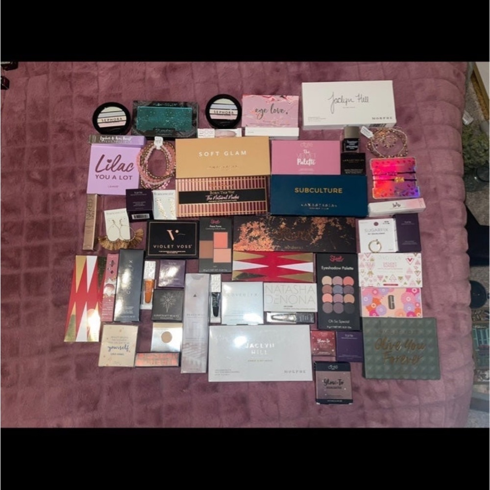 Makeup lot